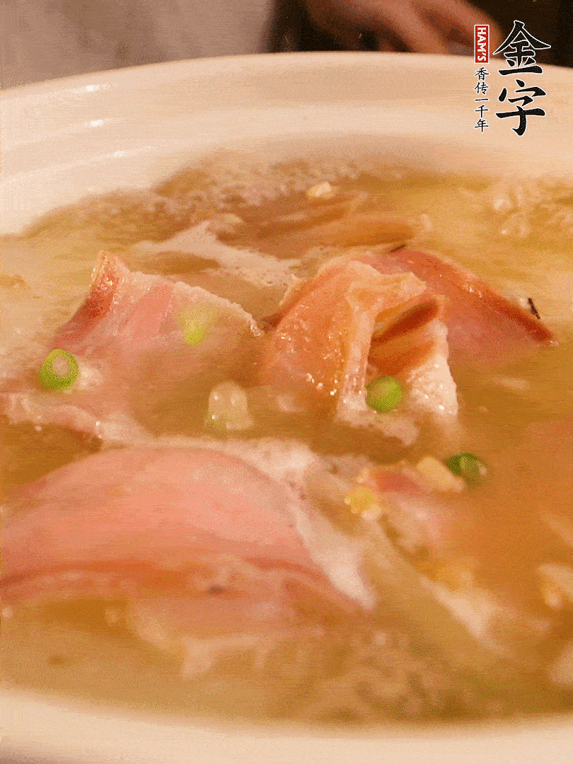 最后撒點(diǎn)蔥花。